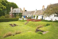 Scaravelli inspired yoga immersion course with Catherine Annis Gayles retreat main building