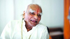2010s, BKS Iyengar, Yoga, image, portrait, photo, decade, asana, pose, class, teaching, guru, institute, circa, India
